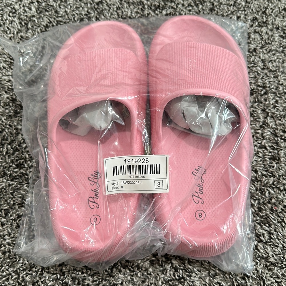 Pink Lily Cloud Shoes size 8